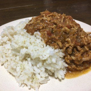 手作りカレー粉で作る本格スパイスカレー